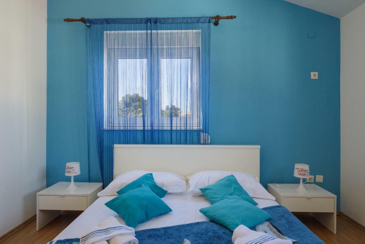 Apartments Mirjana Trogir Buitenkant foto